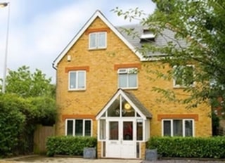 89 Hampton Road, Feltham, London
