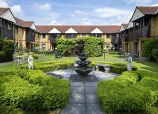 Shaftesbury Court, Erith, London