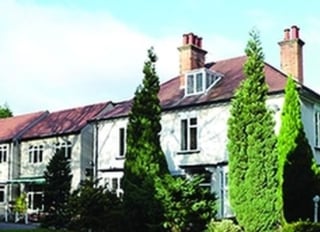 Kingfield Holt, Sheffield, South Yorkshire