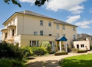 East Hill House & Cottages, Liss, Hampshire