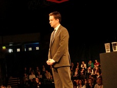 Ed Miliband addresses the conference: courtesy of Labour Party photostream