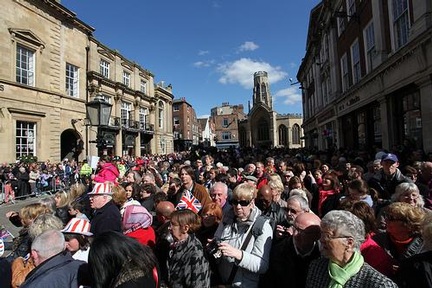 City of York awaits Queen's visit, April 5