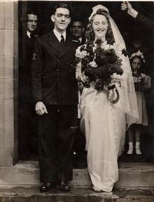Les and Hilda Racle on their wedding day in 1946