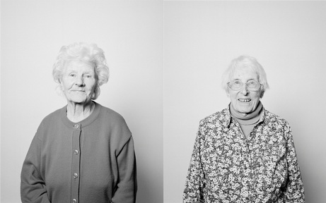 Penryn Memory Café visitors Molly and Jean, photos by Hannah Wright