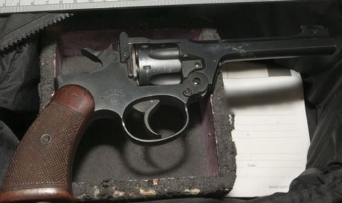 The gun used by Ronald King Credit: Essex Police.
