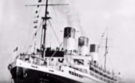 Cap Arcona sank killing thousands of prisoners