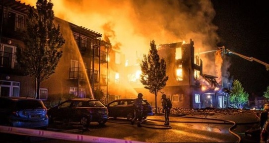 Firefighters tackle blaze at Beechmere retirement complex. Credit: Cheshire Fire & Rescue.