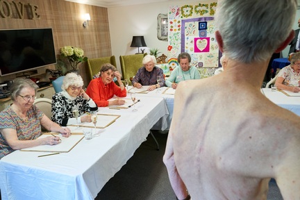 Art lovers get to grips with finer details of life drawing.   Credit: Sherwood Grange Care home