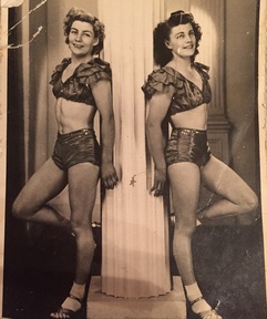 L-R: Violet (blonde hair) with her sister Margaret. Credit: Violet Sandow