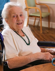 Margaret End remembers the the troops arriving in coaches. Credit: Lilian Faithfull.