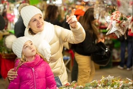 Care workers to get money off Christmas shopping and restaurants