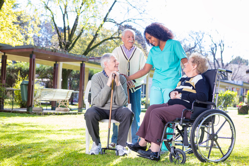 What is the Difference Between a Care Home & a Nursing Home? - carehome.co.uk advice