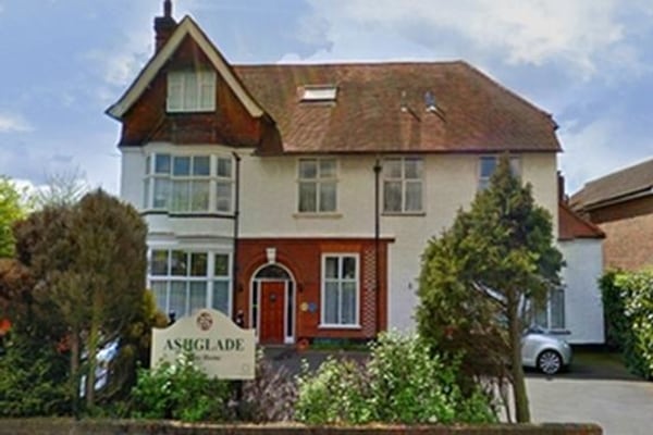 Ashglade, 178 Southborough Lane Ashglade, 178 Southborough Lane