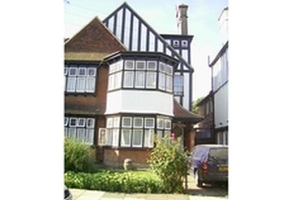 Chaston House, 11 Acacia Road