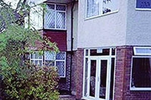Chertsey Road, 401a Chertsey Road