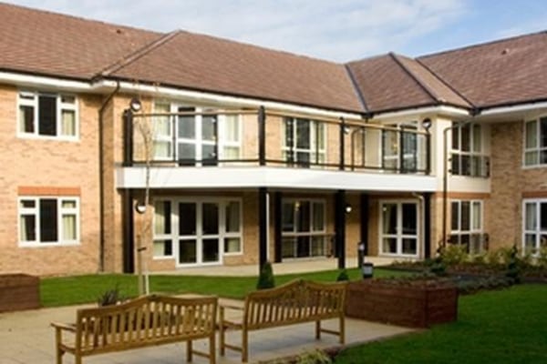 Riverdale Court Care Home 17 Dovedale Close Welling London Da16 3bu 81 Reviews