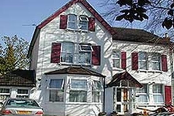 Unicorn House, 16 Campden Road