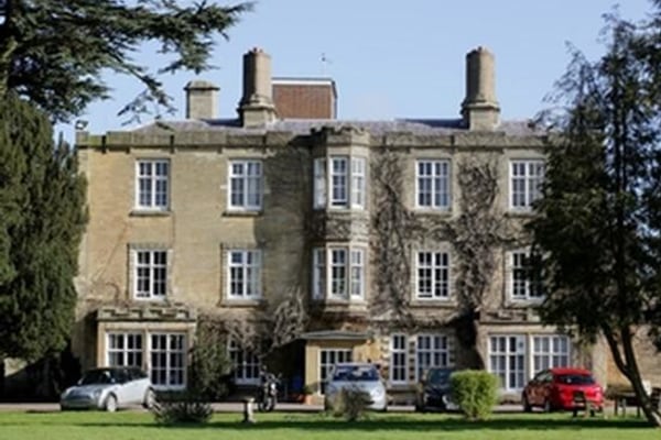 Tickford Abbey, Priory Street
