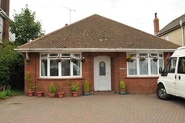 Four Winds, Church Road