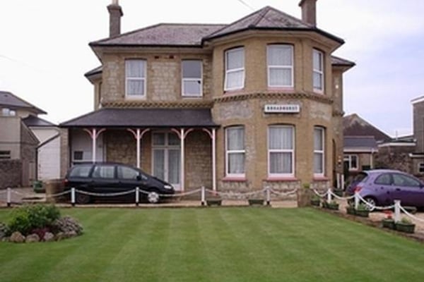 Broadhurst Residential Home, 35 Broadway