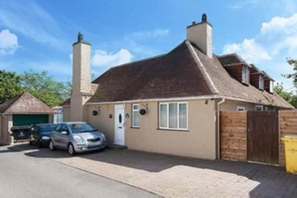 Rose Cottage, Oak Lodge Road