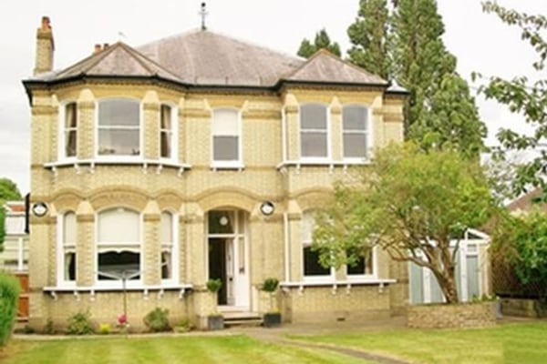 Tigh Grianan, Chesterfield Road