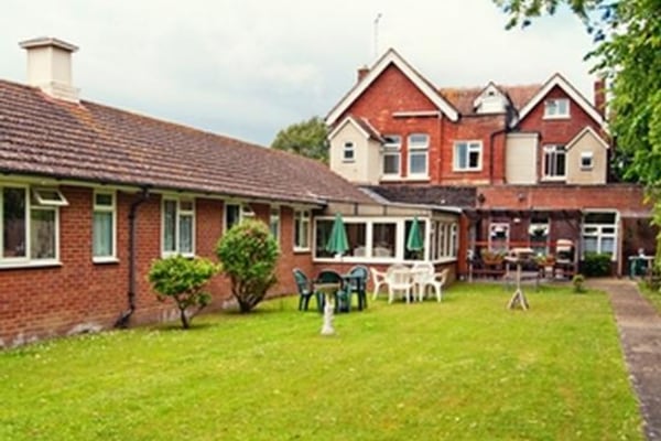 Orchard House Residential Dementia Emi Care Home St John S Road Bexhill On Sea East Sussex Tn40 2ee 38 Reviews