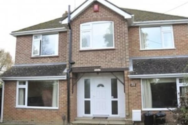 Tushmore Lane, Tushmore