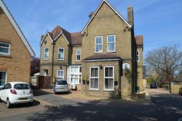 Elm House, Howitts Lane