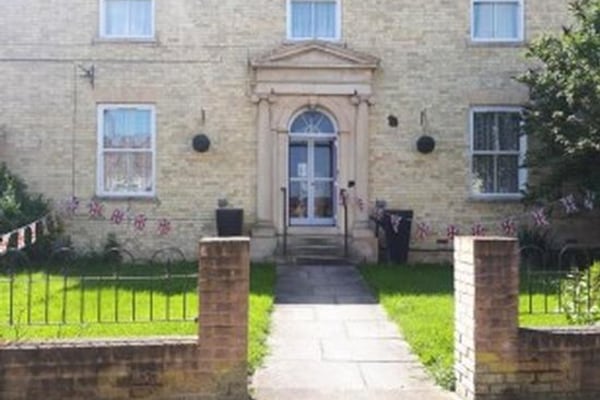 Laburnum Lodge, 2 Victoria Street