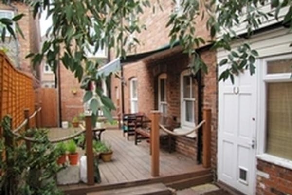 Brackendale House, 1/3 St Peters Street