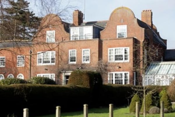 Broadlands, Borrow Road