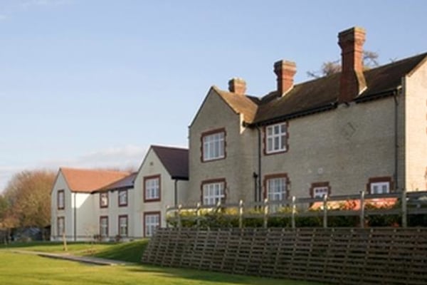 Ivybank House, Ivybank Park
