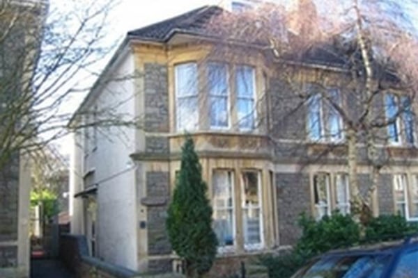 Jonathan House, 19 Bayswater Avenue