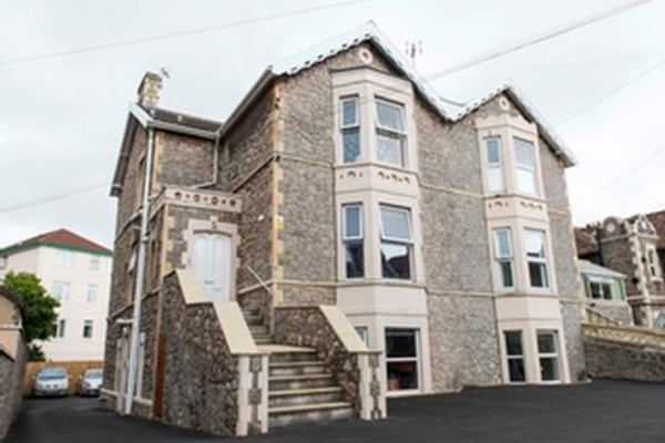 Longton Court, 8-10 Longton Grove Road