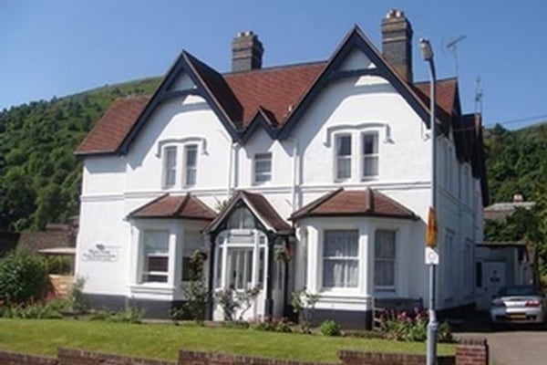 Cleeve House, 49 Hornyold Road