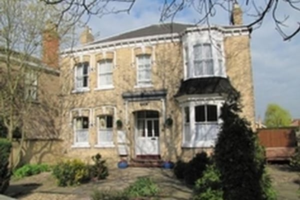 St Ogg's, 14 Front Street