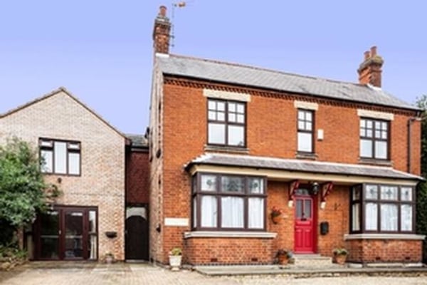 Heather Holmes, Rushton Road