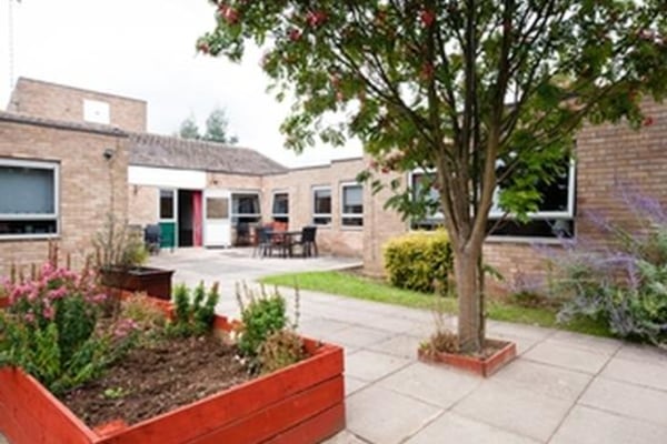 Pine Lodge, Motala Close