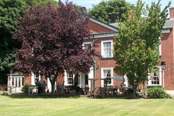 The Hollies, 19/23 London Road