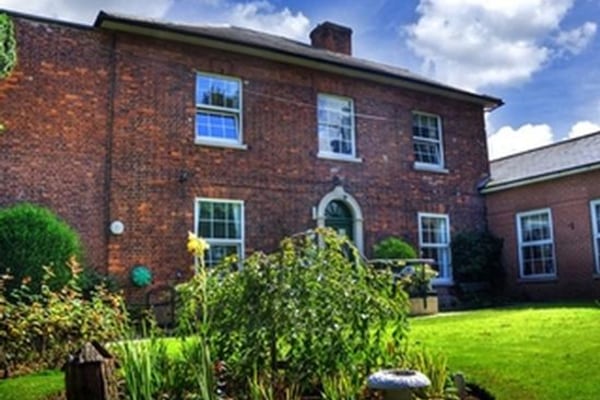 St Peter's, 15 Vicarage Lane