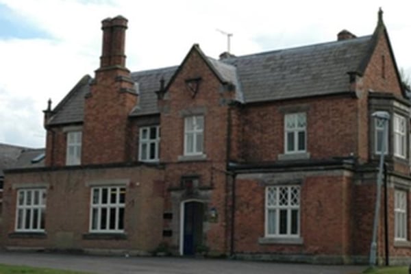 Brookfield House, Brookfield Park