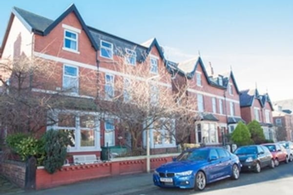 Redlands, 44/46 Park Road