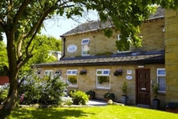 Sun Woodhouse, Woodhouse Hall Road