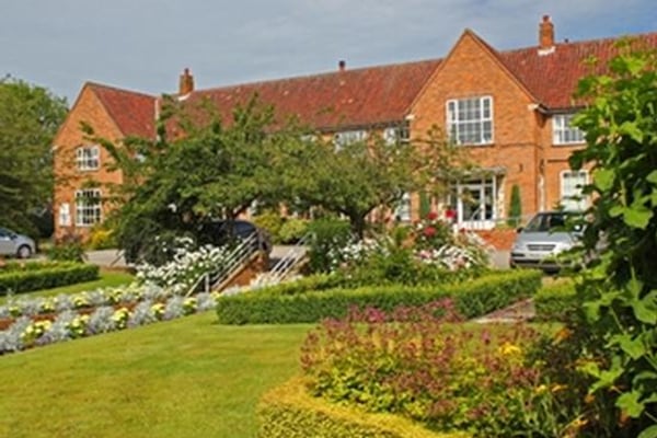 Combe Hay, Stepney Drive