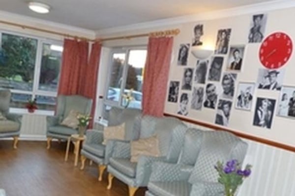 Hilltop Manor, Leeds