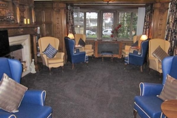 Larchfield Manor HG2 9NN