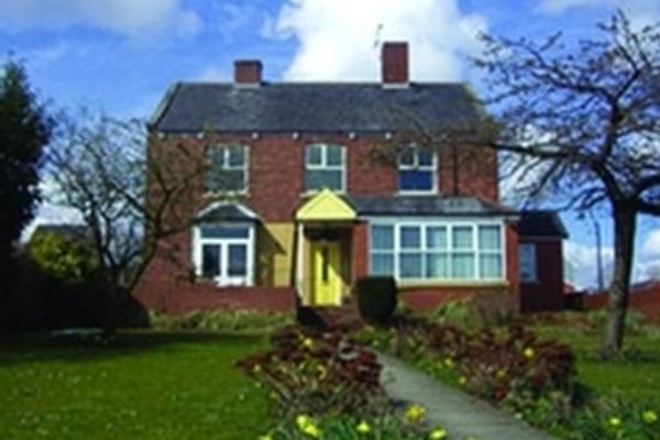 Kensington Hall, Front Street