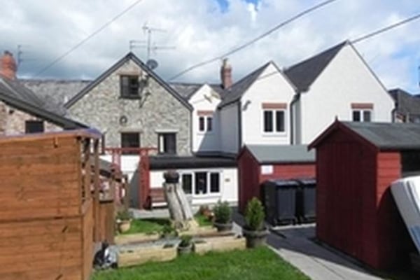 Glasfryn Terrace, Henllan Street