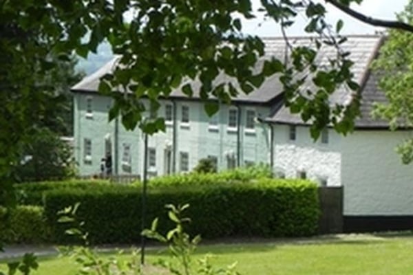 Pine Cottages, Highfield Park